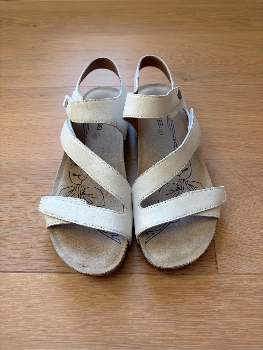 Off white summer sandals